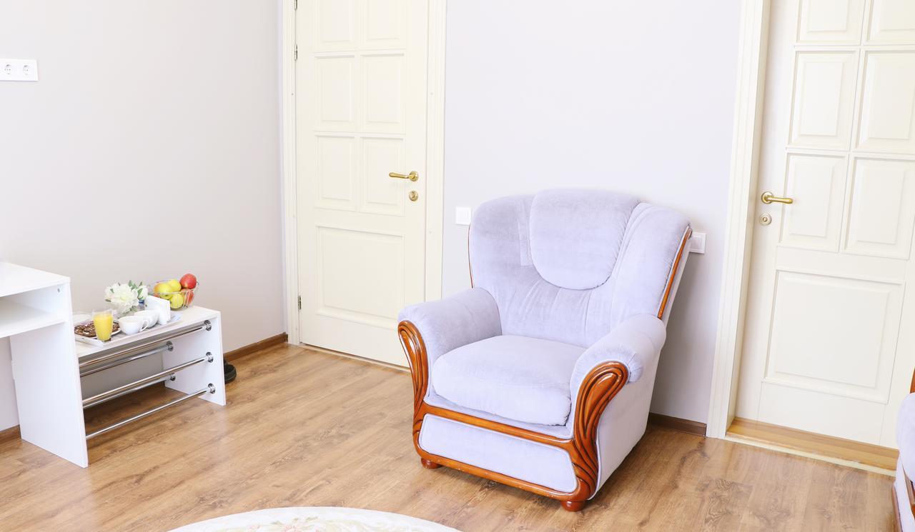 Pearl Mini-hotel 3*